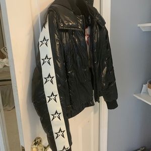 Perfect moment jacket size small